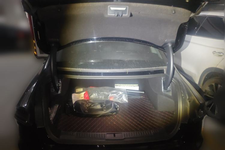 Used Lincoln Z 2022 iKoo Luxury Edition Trunk