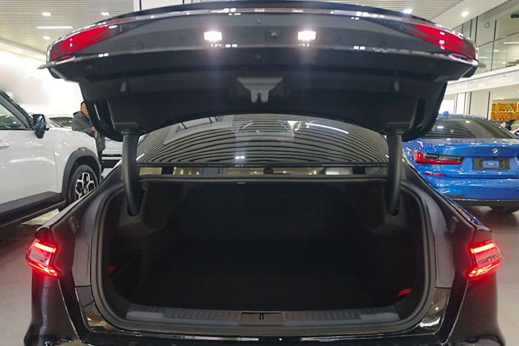 Used Lincoln Z 2022 Facelift iEnjoy Luxury Edition Trunk