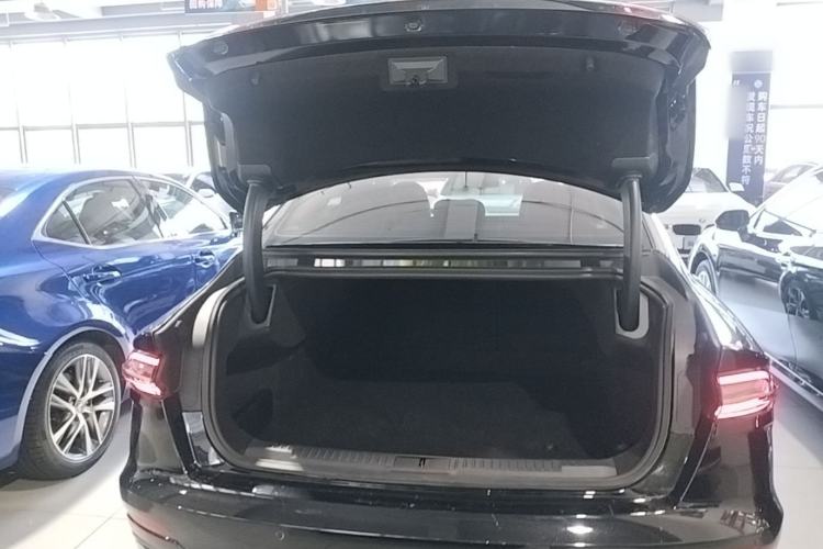 Used Lincoln Z 2022 iKoo Deluxe Edition Trunk