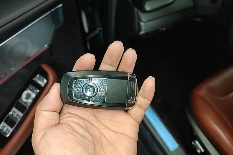Used Lincoln Z 2022 iXiang Luxury Edition Vehicle Key