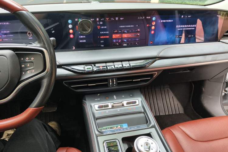 Used Lincoln Z 2022 iXiang Luxury Edition Audio And AC Panel