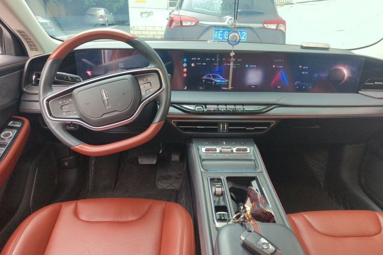 Used Lincoln Z 2022 iXiang Luxury Edition Center Console