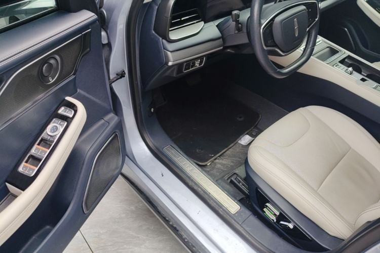 Used Lincoln Z 2022 iEnjoy Prestige Edition Driver Seat