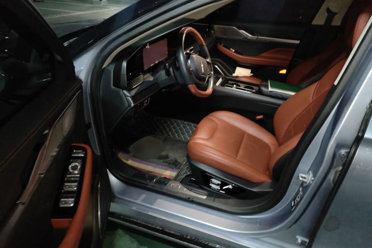Used Lincoln Z 2022 iXiang Luxury Edition Driver Seat