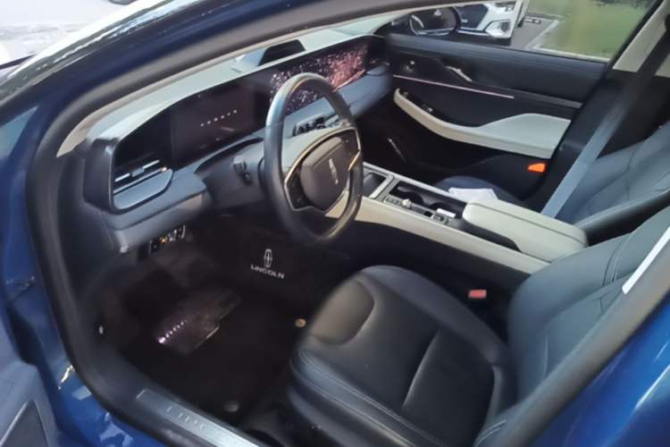 Used Lincoln Z 2022 iKoo Luxury Edition Driver Seat