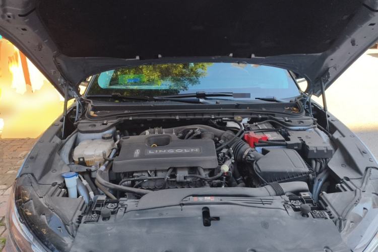 Used Lincoln Z 2022 iXiang Deluxe Edition Engine Bay