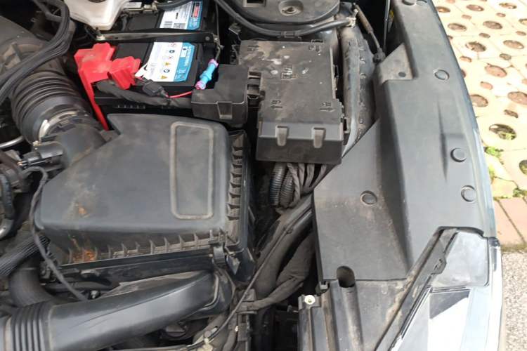 Used Lincoln Z 2022 iKoo Centennial Limited Edition Engine Bay Left