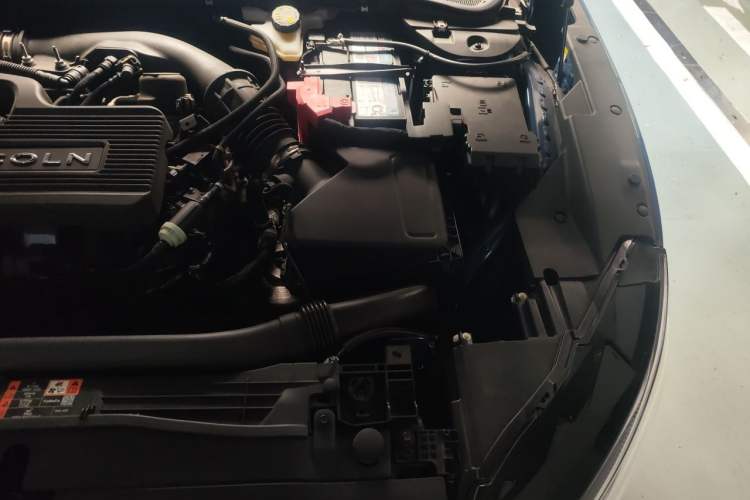 Used Lincoln Z 2022 iKoo Luxury Edition Engine Bay Left