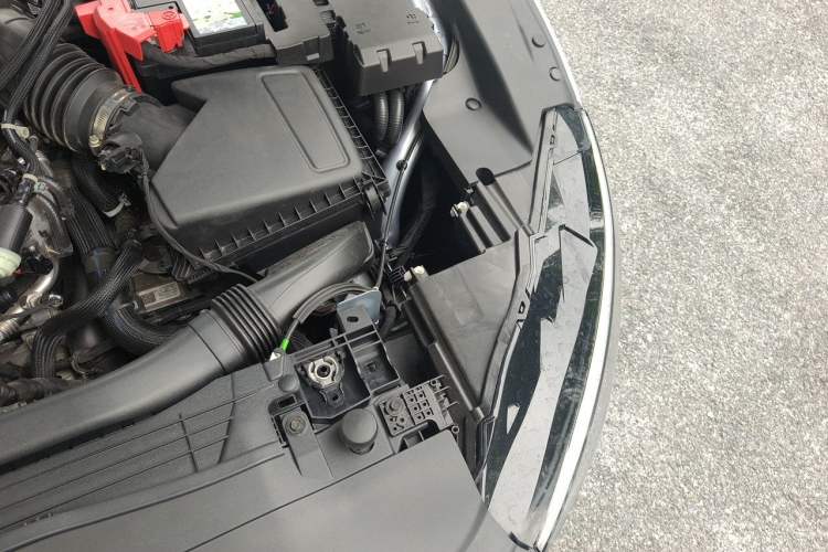 Used Lincoln Z 2022 iXiang Luxury Edition Engine Bay Left