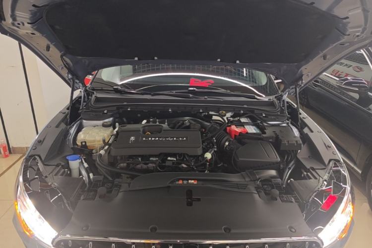 Used Lincoln Z 2022 iXiang Luxury Edition Engine Bay