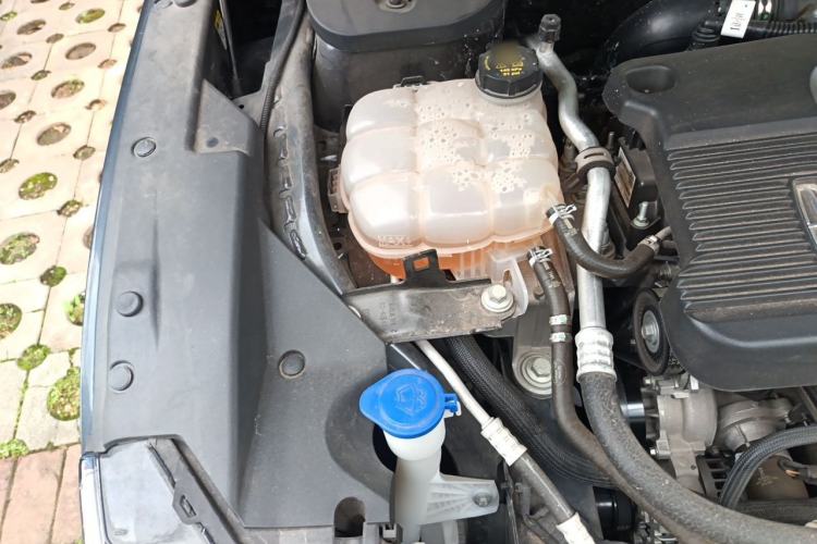 Used Lincoln Z 2022 iKoo Centennial Limited Edition Engine Bay Right