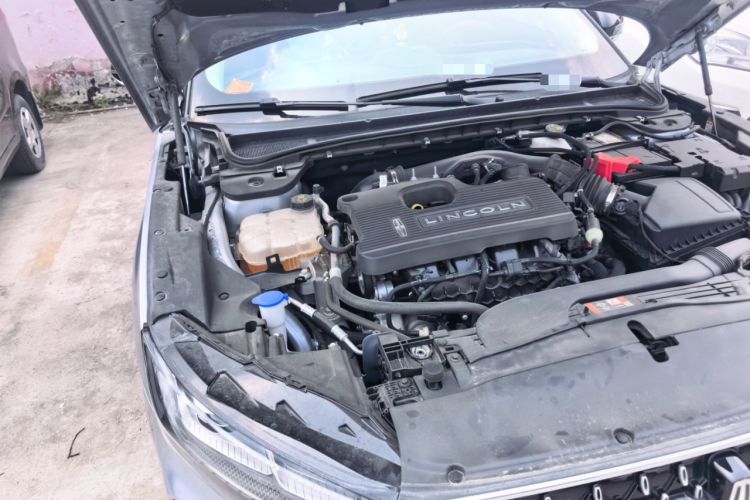 Used Lincoln Z 2022 iCool Luxury Edition Engine Bay Right