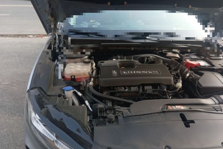 Used Lincoln Z 2022 iEnjoy Luxury Edition Engine Bay Right