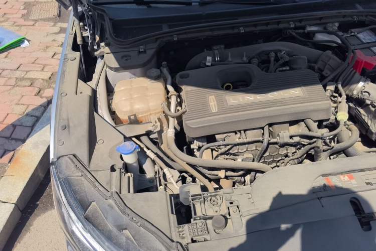 Used Lincoln Z 2022 iXiang Deluxe Edition Engine Bay Right