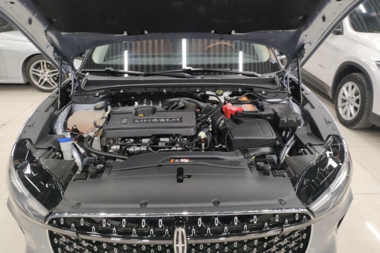 Used Lincoln Z 2022 iXiang Luxury Edition Engine Bay