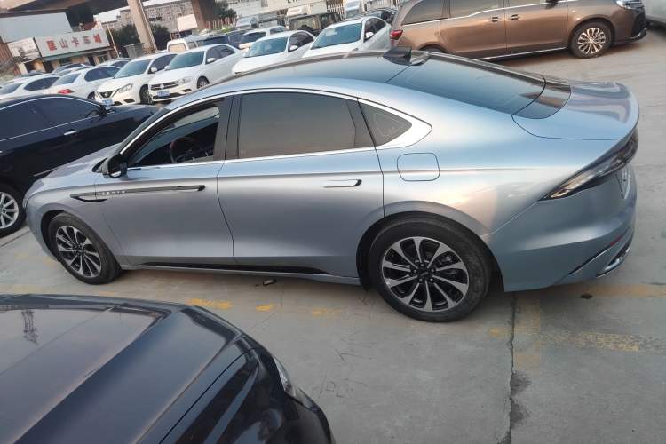 Used Lincoln Z 2022 iXiang Deluxe Edition Exterior 3