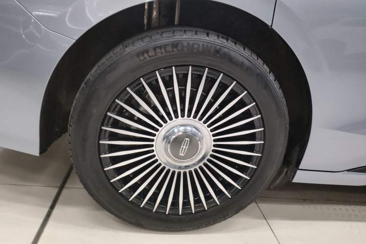 Used Lincoln Z 2022 iXiang Luxury Edition Exterior 8