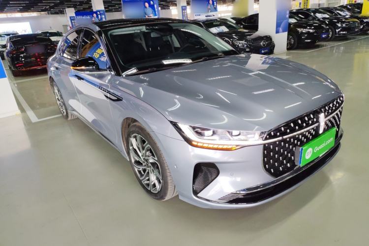 Used Lincoln Z 2022 iXiang Zunyi Edition Front Right 45 Deg