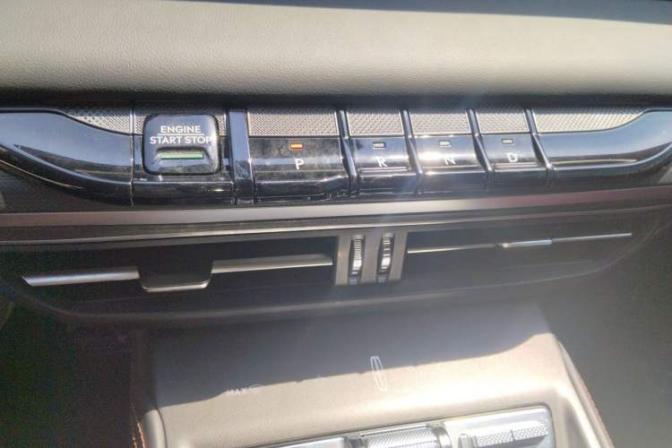 Used Lincoln Z 2022 Facelift iEnjoy Deluxe Edition Gear Lever