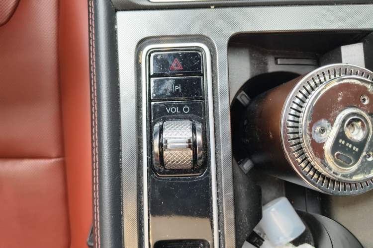 Used Lincoln Z 2022 iXiang Luxury Edition Gear Lever