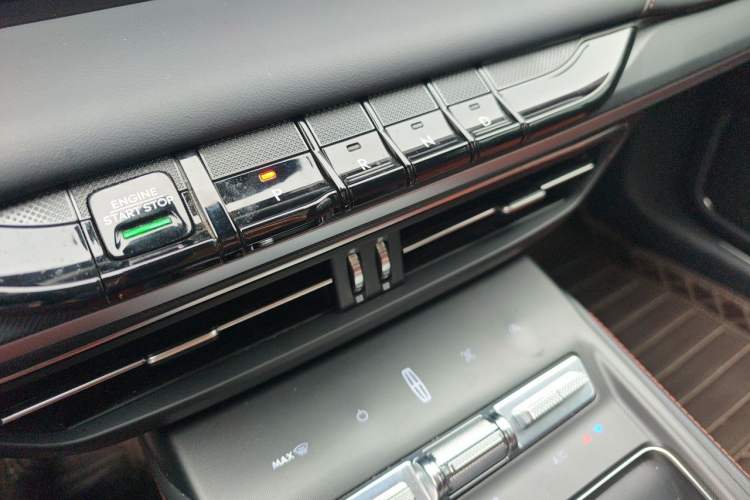 Used Lincoln Z 2022 Facelift iEnjoy Luxury Edition Gear Lever