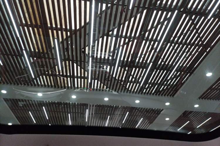 Used Lincoln Z 2022 iXiang Zunyi Edition Headliner
