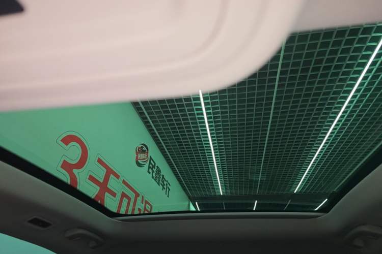 Used Lincoln Z 2022 iXiang Luxury Edition Headliner