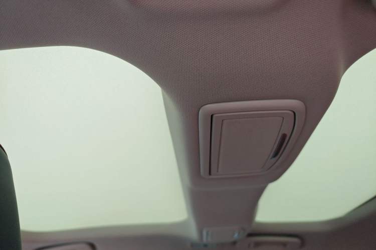 Used Lincoln Z 2022 Facelift iEnjoy Luxury Edition Headliner