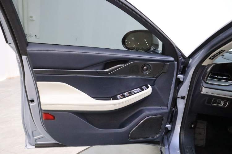 Used Lincoln Z 2022 iEnjoy Prestige Edition Interior 1