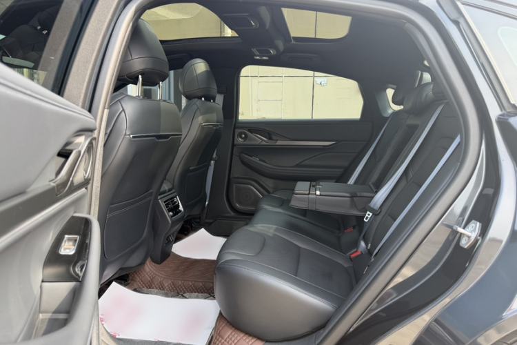Used Lincoln Z 2022 iKoo Centennial Limited Edition Interior 2