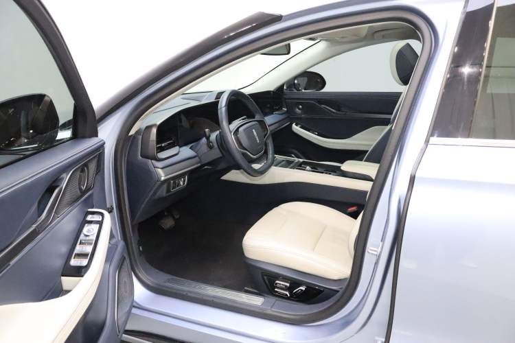 Used Lincoln Z 2022 iEnjoy Prestige Edition Interior 3