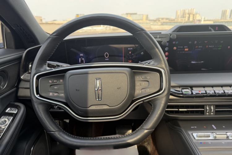 Used Lincoln Z 2022 iKoo Centennial Limited Edition Interior 3