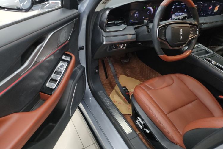 Used Lincoln Z 2022 iXiang Luxury Edition Interior 3