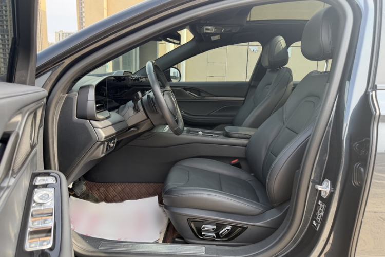 Used Lincoln Z 2022 iKoo Centennial Limited Edition Interior 4