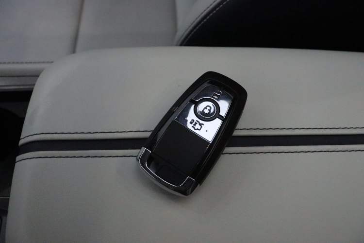 Used Lincoln Z 2022 iEnjoy Prestige Edition Interior 8