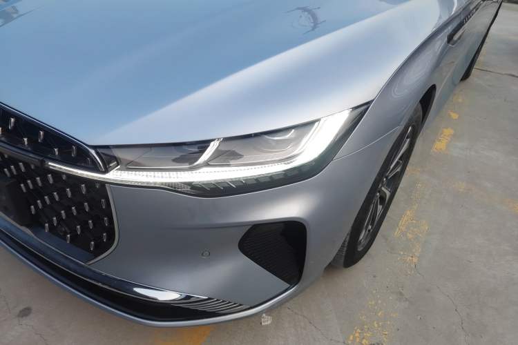 Used Lincoln Z 2022 iXiang Deluxe Edition Left Front Headlight