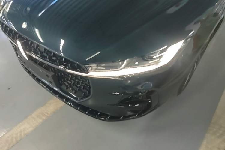 Used Lincoln Z 2022 iKoo Centennial Limited Edition Left Front Headlight
