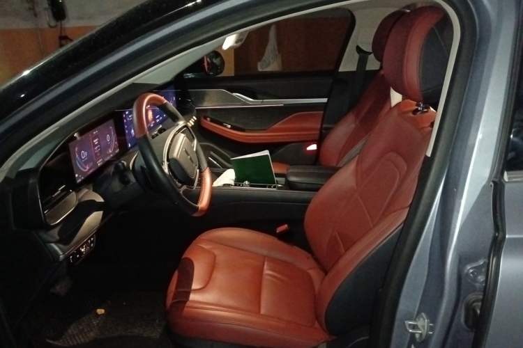 Used Lincoln Z 2022 Facelift iEnjoy Deluxe Edition Left Front Seat