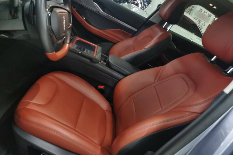 Used Lincoln Z 2022 iXiang Luxury Edition Left Front Seat