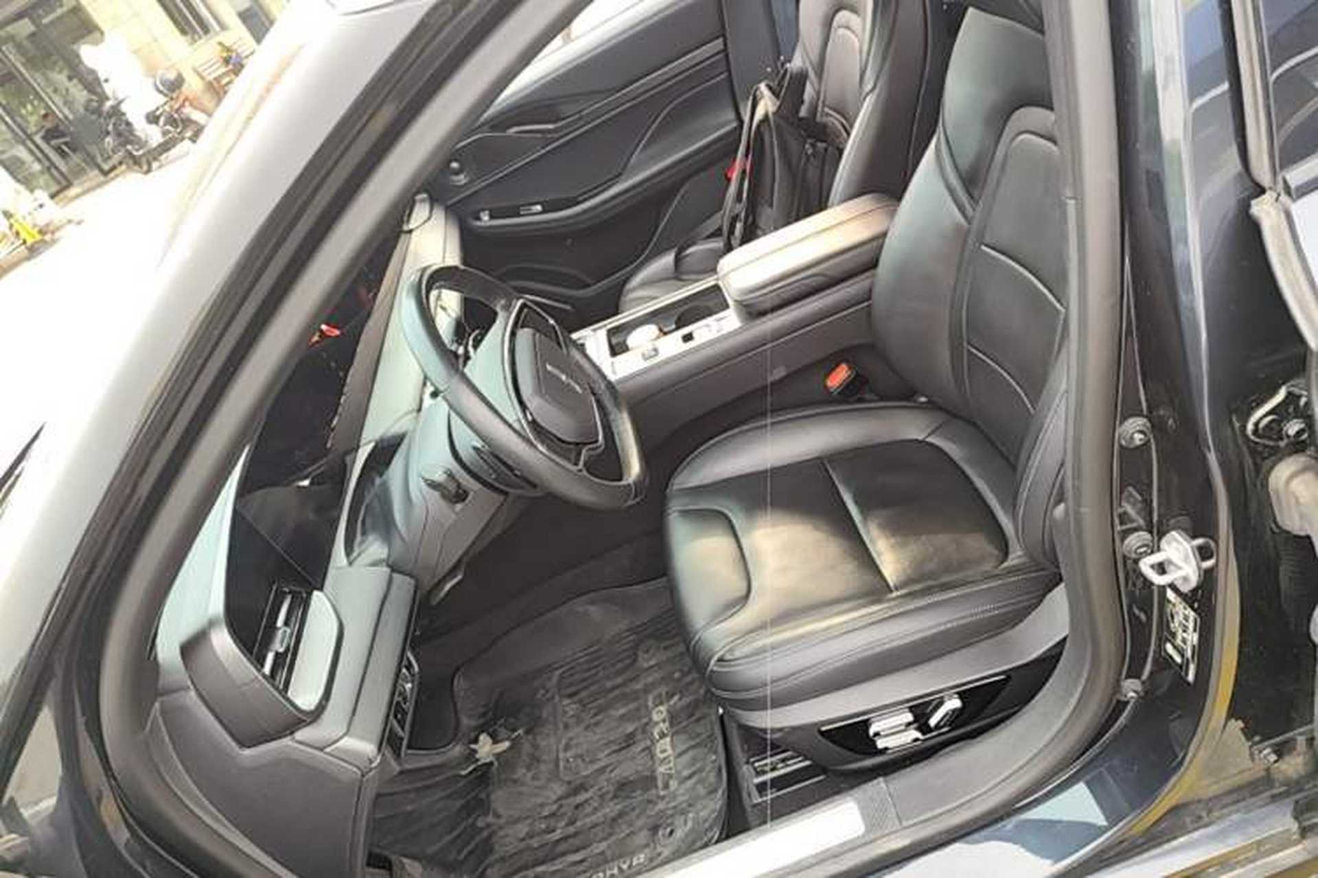 Used Lincoln Z 2022 iKoo Centennial Limited Edition Left Front Seat