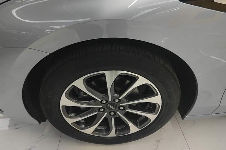 Used Lincoln Z 2022 iXiang Luxury Edition Left Front Wheel Hub