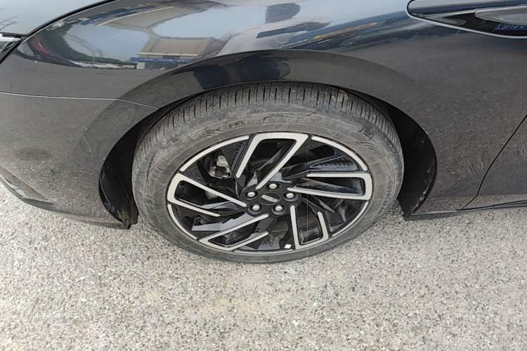 Used Lincoln Z 2022 iKoo Centennial Limited Edition Left Front Wheel Hub