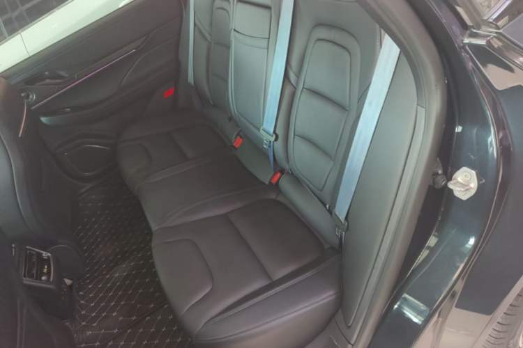 Used Lincoln Z 2022 iKoo Centennial Limited Edition Left Rear Seat
