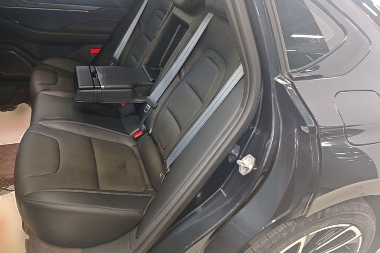 Used Lincoln Z 2022 iKoo Centennial Limited Edition Left Rear Seat