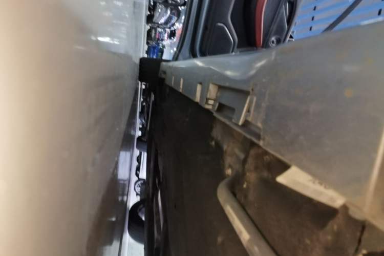 Used Lincoln Z 2022 iXiang Zunyi Edition Left Side Sill