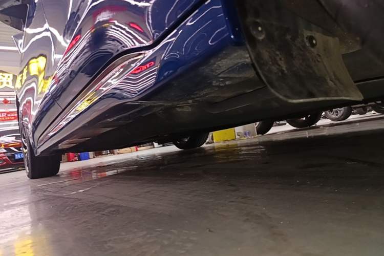 Used Lincoln Z 2022 iKoo Luxury Edition Left Side Sill