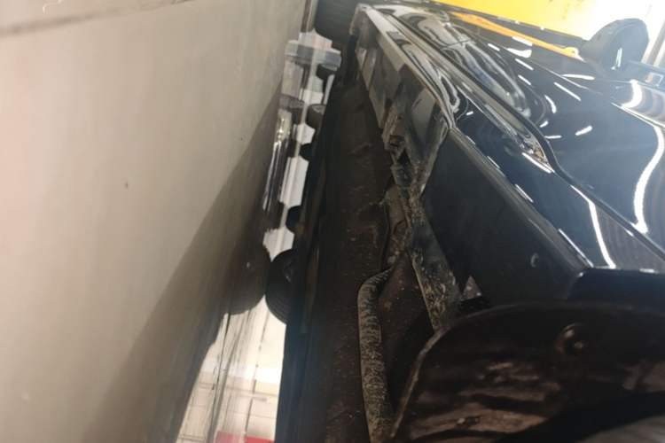 Used Lincoln Z 2022 iKoo Centennial Limited Edition Left Side Sill