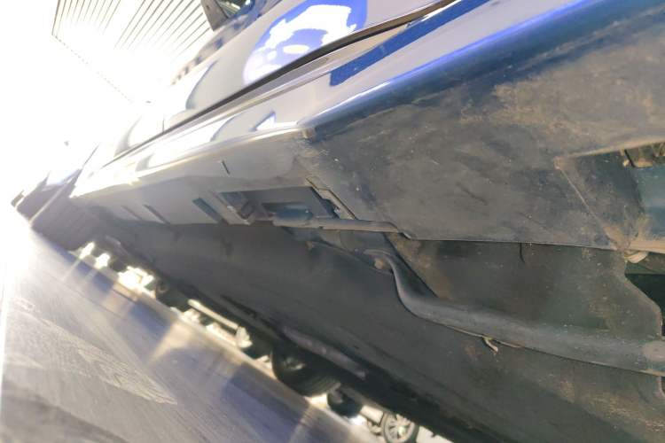 Used Lincoln Z 2022 iKoo Luxury Edition Left Side Sill