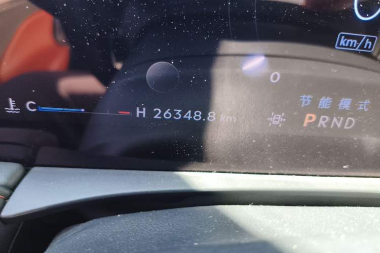 Used Lincoln Z 2022 iXiang Deluxe Edition Odometer Close Up