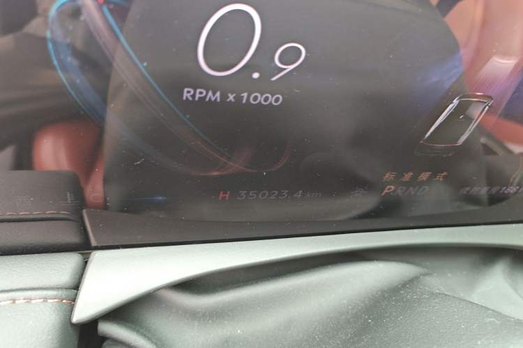 Used Lincoln Z 2022 Facelift iEnjoy Deluxe Edition Odometer Close Up